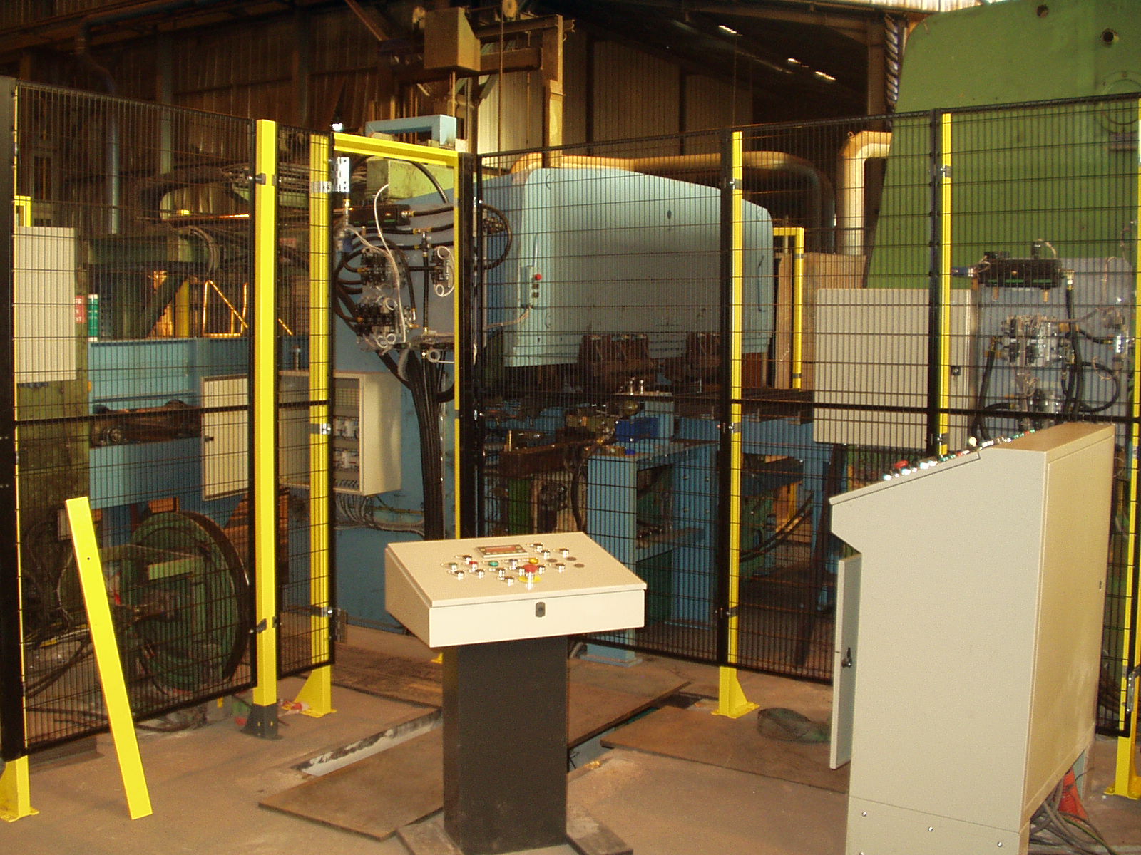 Ligne de production de cornières en acier